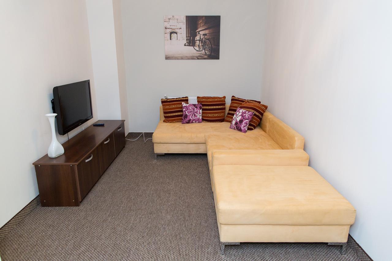 Panorama Rooms Alba Iulia Esterno foto
